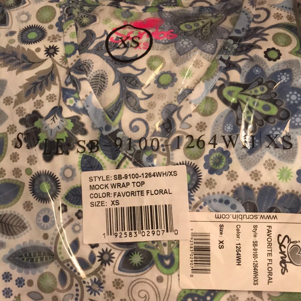 Scrub top